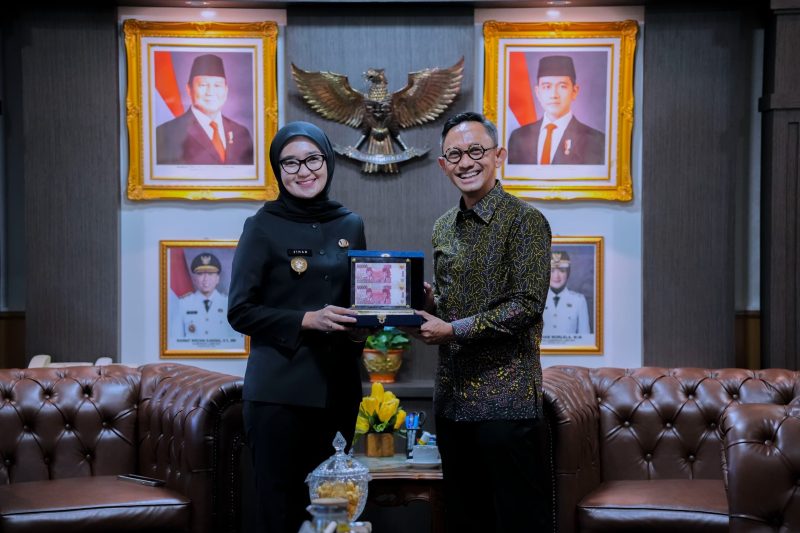 Pemprov Lampung Apresiasi Dedikasi Junanto Herdiawan, Ajak Bimo Epyanto Lanjutkan Kolaborasi Jaga Ekonomi Daerah