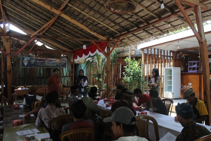 Dosen Biologi ITERA Restorasi Terumbu Karang Pahawang dengan Coral Tree Nursery