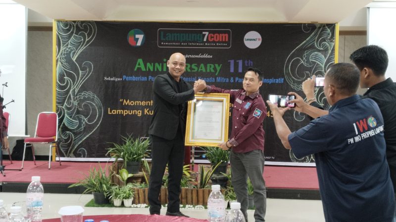 Semarak HUT ke-11, LAMPUNG7.COM Anugerahkan Penghargaan Spesial untuk 16 Tokoh Inspiratif 2025